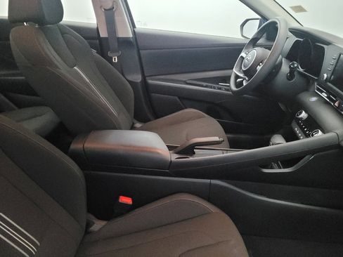 Used 2023 Hyundai Elantra SEL FWD image 21