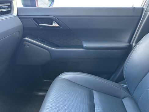 Used 2024 Lexus GX 550 w/ Accessory Package (Z1) AWD/4WD image 24