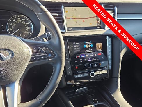 Used 2022 INFINITI QX50 Essential image 16