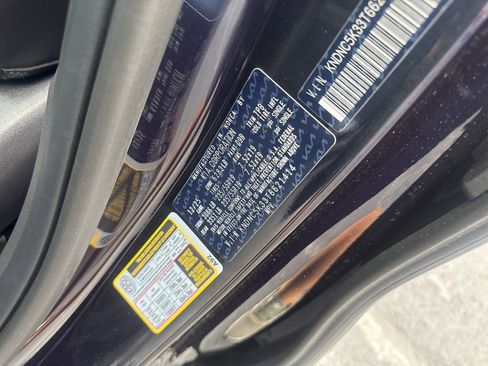 New 2026 Kia Carnival EX image 23