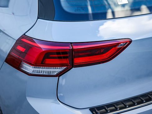 New 2026 Volkswagen GTI SE image 9