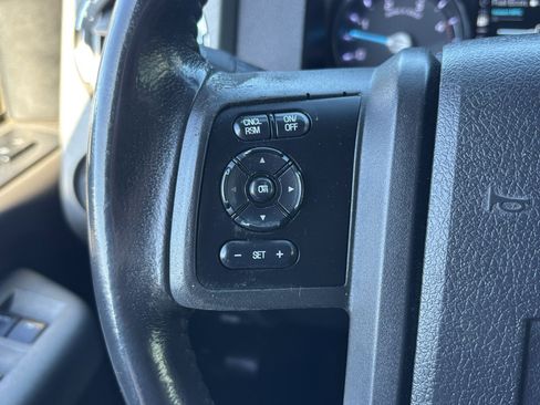 Used 2011 Ford F250 Lariat w/ Chrome Pkg image 23