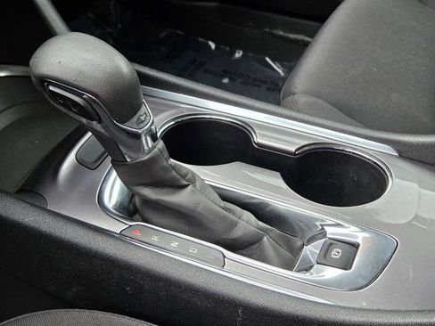 Used 2023 Chevrolet Malibu LT FWD image 31