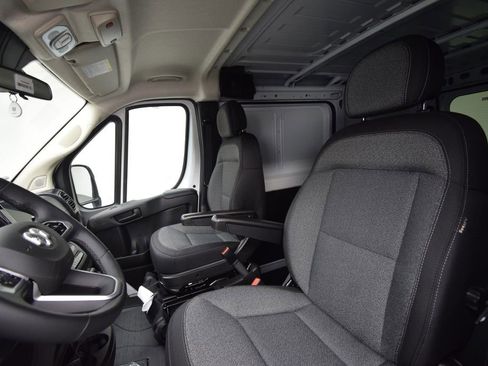 New 2026 RAM ProMaster 1500 w/ Cold Weather Group image 34