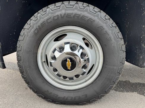 Used 2022 Chevrolet Silverado 3500 LT w/ Convenience Package AWD/4WD image 13