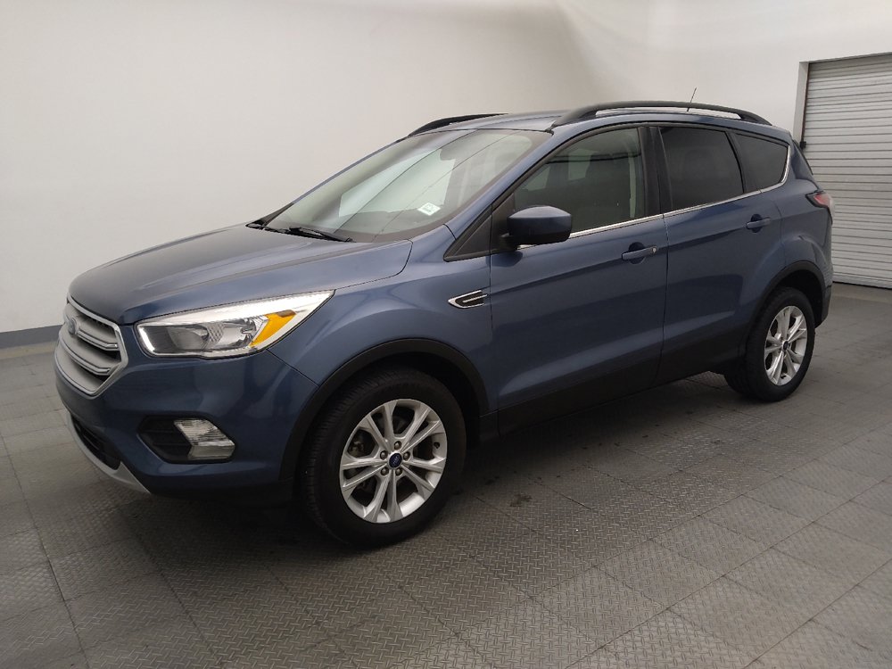 Used 2018 Ford Escape SE FWD image 2