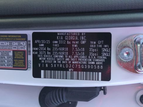 Certified 2025 Kia Sorento S AWD/4WD image 36