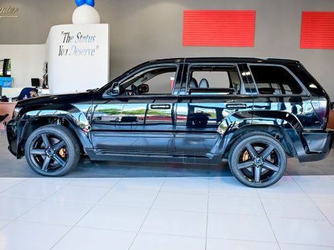 Used 2008 Jeep Grand Cherokee SRT8 w/ SRT Option Group I AWD/4WD image 8