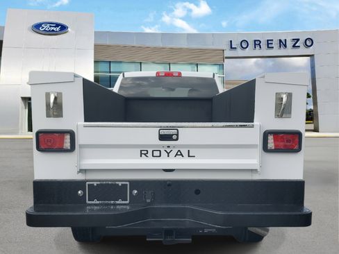 Used 2024 RAM 3500 Tradesman w/ Chrome Appearance Group image 6