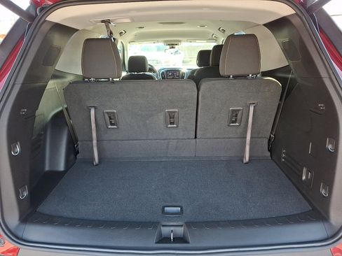 Used 2020 Chevrolet Traverse LT w/ Driver Confidence II Package image 30