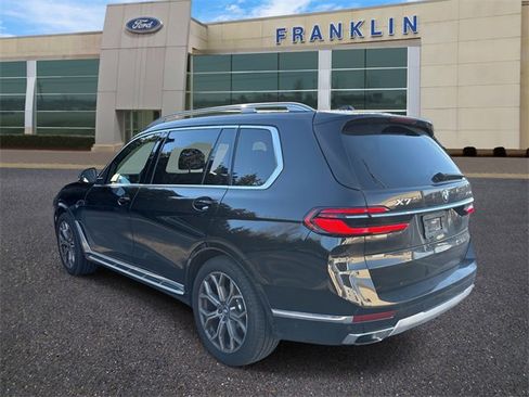 Used 2023 BMW X7 xDrive40i w/ Executive Package image 5
