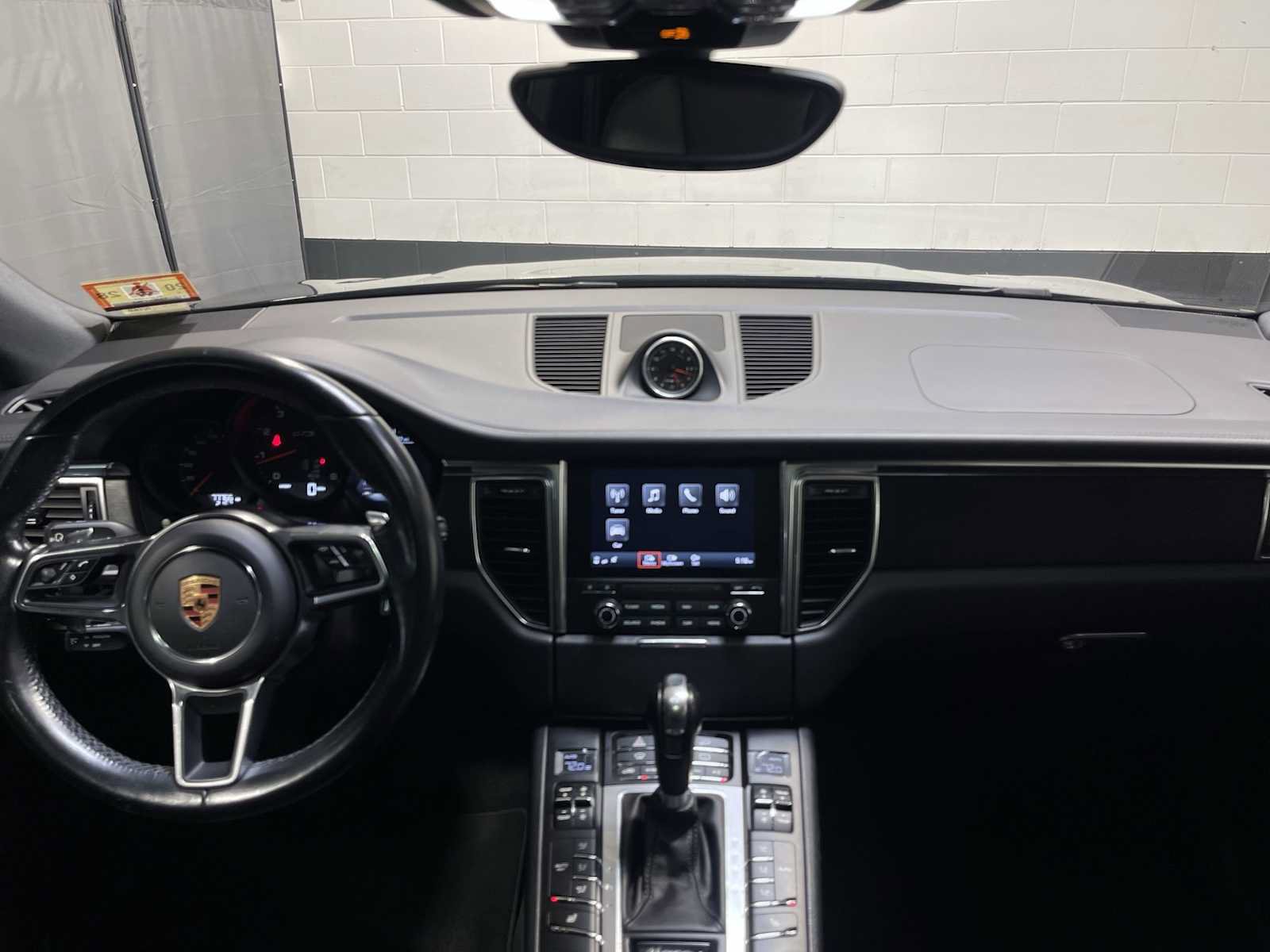 Used 2018 Porsche Macan GTS AWD/4WD image 10