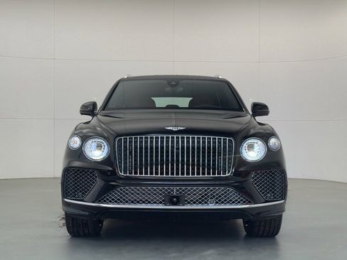 Used 2025 Bentley Bentayga image 8