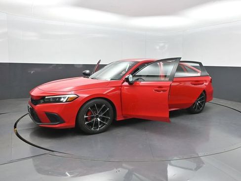 Used 2023 Honda Civic Sport image 32