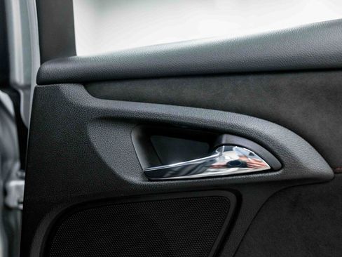 Used 2015 Chevrolet SS RWD image 73