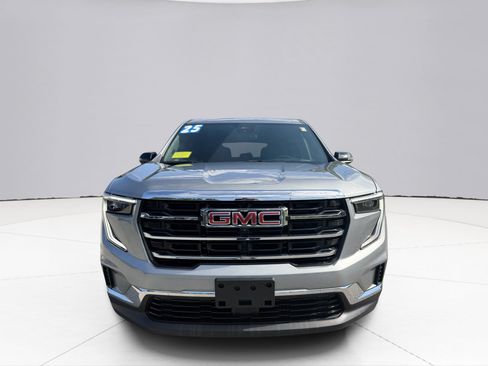 Used 2025 GMC Acadia Elevation AWD/4WD image 8