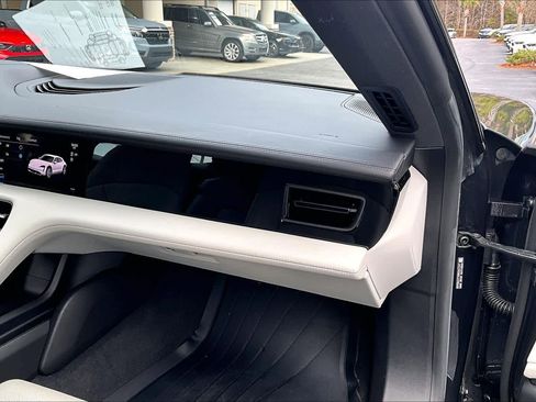 Used 2022 Porsche Taycan 4 Cross Turismo image 19