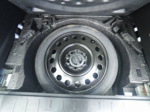 Used 2017 GMC Terrain SLE w/ Chrome Edition image 28