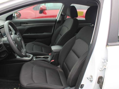 Used 2018 Hyundai Elantra SEL FWD image 5