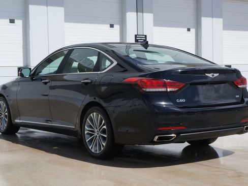 Used 2017 Genesis G80 3.8 w/ Option Group 02 image 8