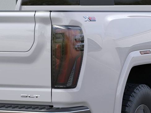 New 2025 GMC Sierra 2500 SLT image 11