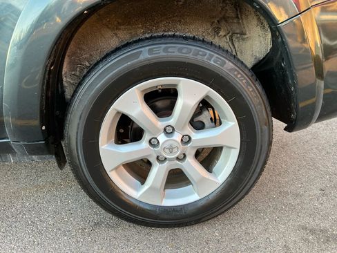 Used 2012 Toyota RAV4 Limited image 12