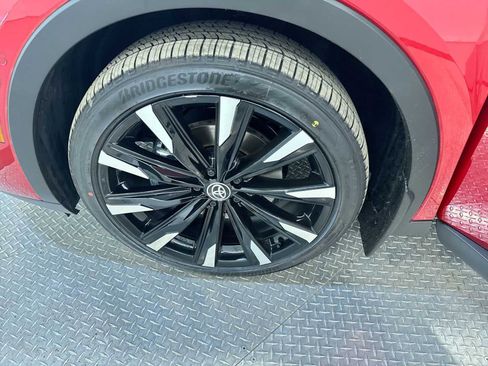 New 2026 Toyota Crown Platinum image 10