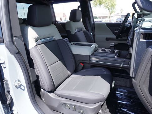 New 2026 GMC Hummer EV 4x4 Crew Cab image 12