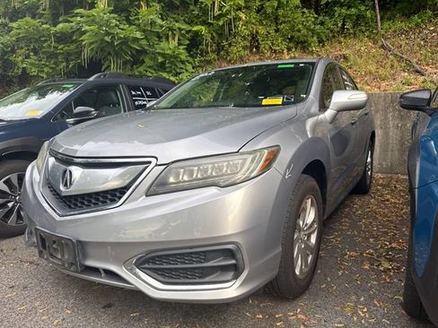 Used 2017 Acura RDX w/ Technology Package AWD/4WD image 4