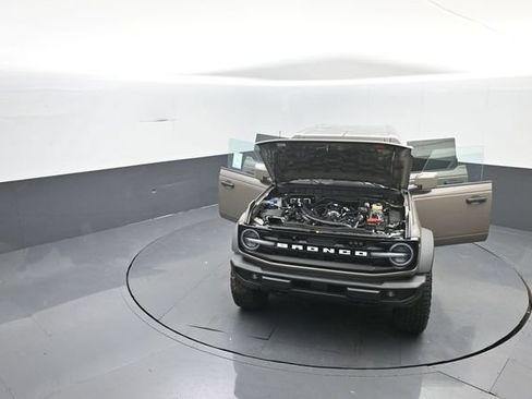 New 2026 Ford Bronco Outer Banks w/ Sasquatch Package AWD/4WD image 41