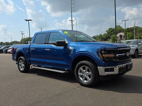 Used 2025 Ford F150 XLT w/ Equipment Group 301A Standard AWD/4WD image 7