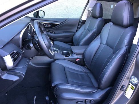 Used 2023 Subaru Outback Limited image 6