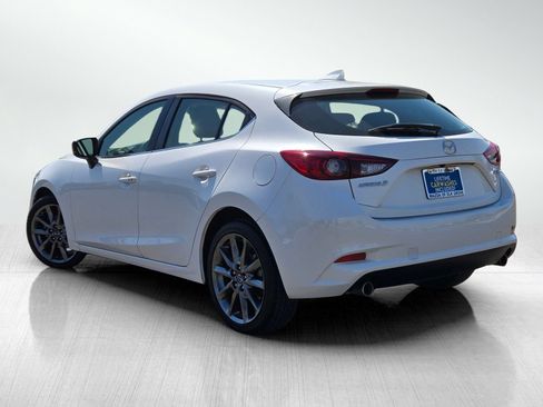 Used 2018 MAZDA MAZDA3 Touring FWD image 9