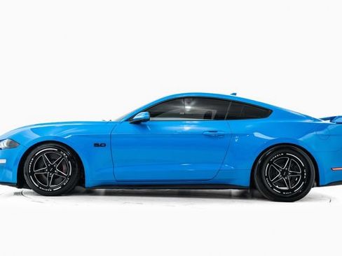 Used 2022 Ford Mustang GT w/ GT Performance Package RWD image 9