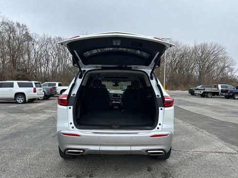 Used 2018 Buick Enclave Avenir w/ Avenir Technology Package image 16