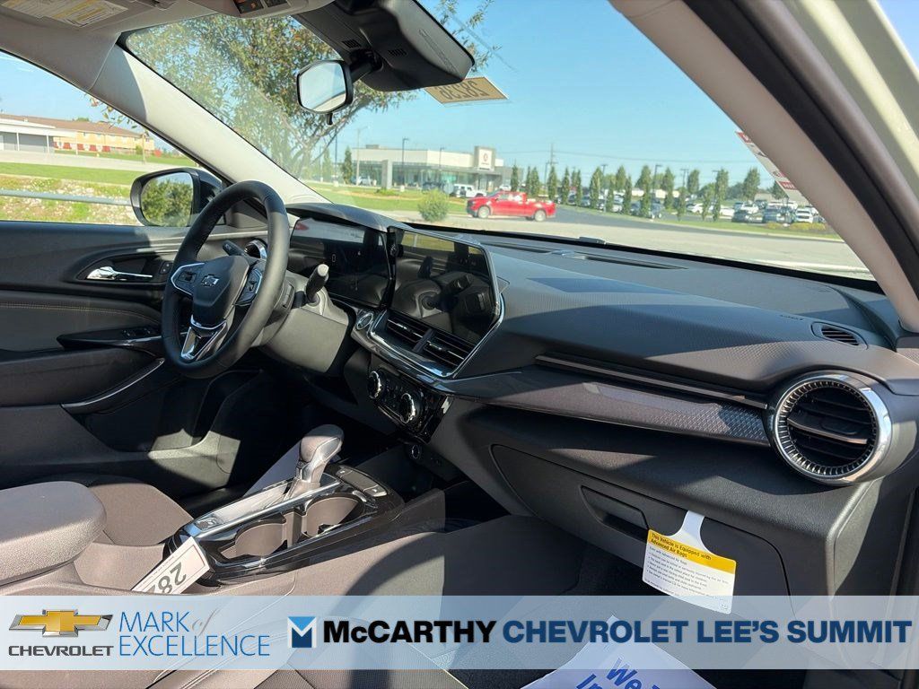 New 2026 Chevrolet Trax ACTIV w/ Driver Confidence Package FWD image 24