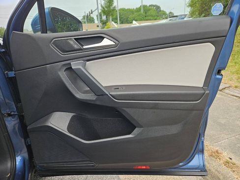 Used 2019 Volkswagen Tiguan SE FWD image 20
