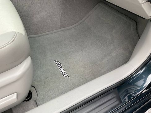 Used 2014 Toyota Camry XLE image 39