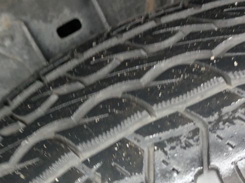 Used 2020 Toyota Tacoma TRD Off-Road image 9