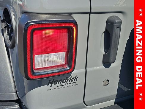 Used 2021 Jeep Wrangler Unlimited Willys image 39