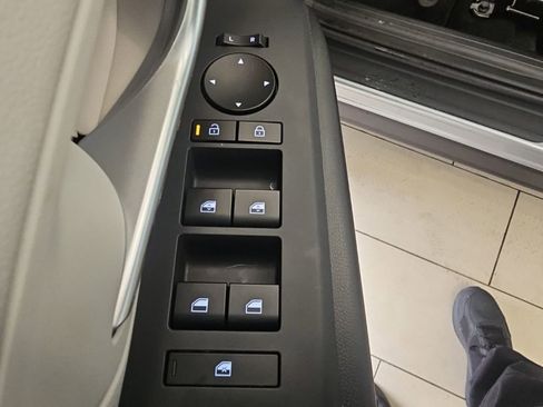 Certified 2025 Hyundai Tucson SEL AWD/4WD image 12
