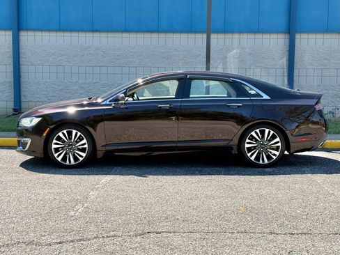 Used 2020 Lincoln MKZ Reserve FWD image 4