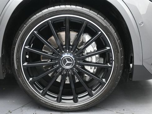 Used 2024 Mercedes-Benz GLA 35 AMG 4MATIC image 11