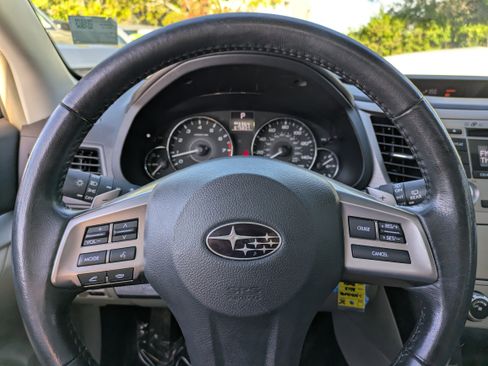 Used 2012 Subaru Outback 2.5i Premium image 25