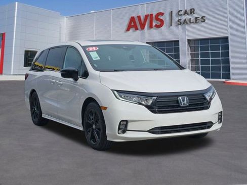 Used 2024 Honda Odyssey Sport image 3