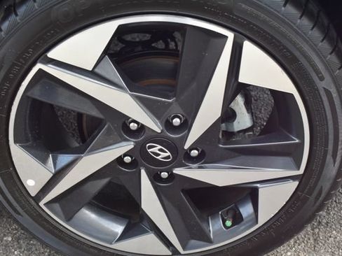 Used 2023 Hyundai Elantra SEL w/ Convenience Package FWD image 43