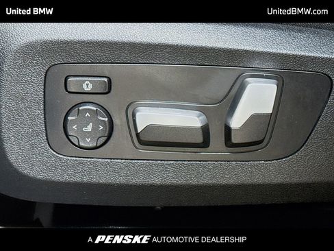 Used 2025 BMW X5 xDrive40i w/ M Sport Package AWD/4WD image 4