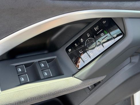 New 2026 Audi SQ5 Premium Plus AWD/4WD image 9