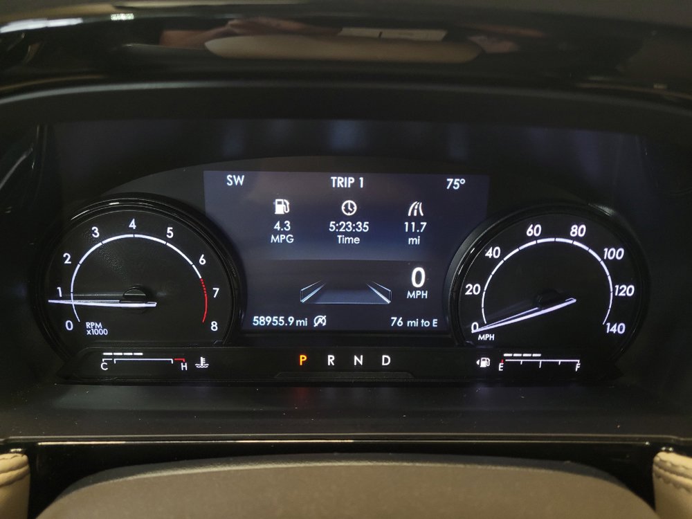 Used 2021 Lincoln Corsair AWD w/ Premium Package image 23