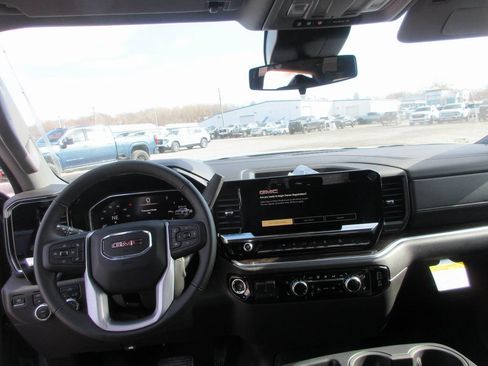 New 2026 GMC Sierra 1500 SLE AWD/4WD image 14